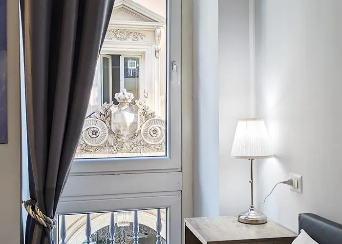 Гостевой дом Dolcevite - Piazza Di Spagna 4*